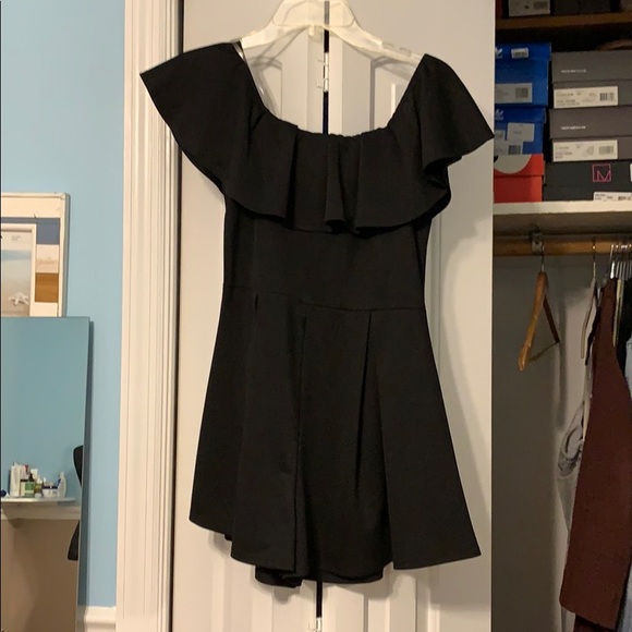 Black Romper - off the shoulder - Picture 2 of 2